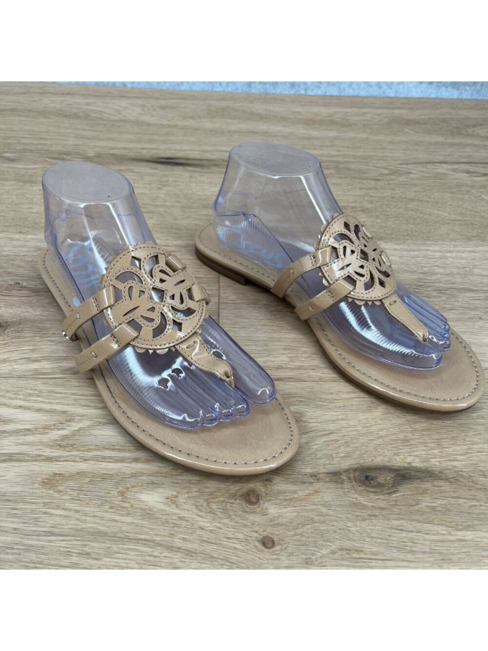 Circus Sam Edelman Womens Canyon Thong Sandal Size 9.5 Almond Patent Neutral